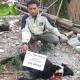 Seekor kambing qurban atas nama Abu Nafisah disembelih di halaman belakang kantor IDC. Dagingnya dikirimkan untuk komunitas keluarga mujahidin yang berdomisili di Depok, Jawa Barat. Seekor kambing qurban atas nama Abu Nafisah disembelih di halaman belakang kantor IDC. Dagingnya dikirimkan untuk komunitas keluarga mujahidin yang berdomisili di Depok, Jawa Barat.